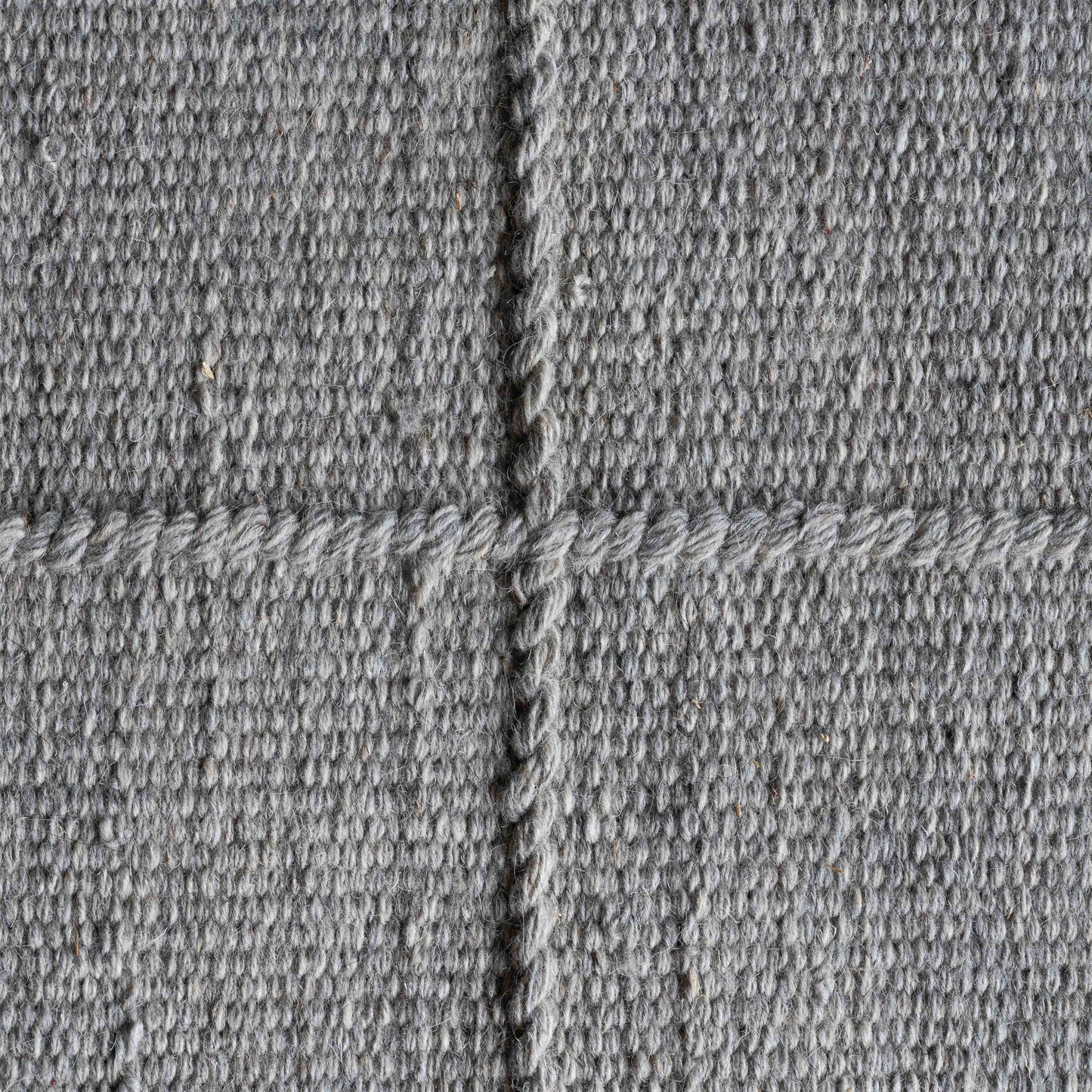 Harbour View Handcrafted Grey Wool Rug