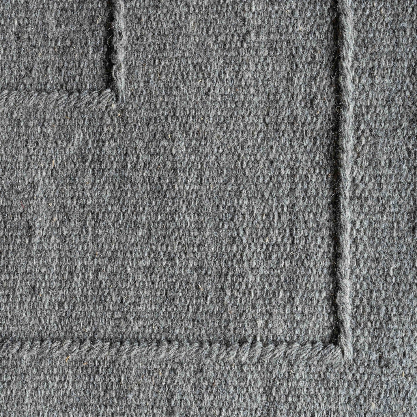 Aligarh Handcrafted Silver Grey Wool Rug