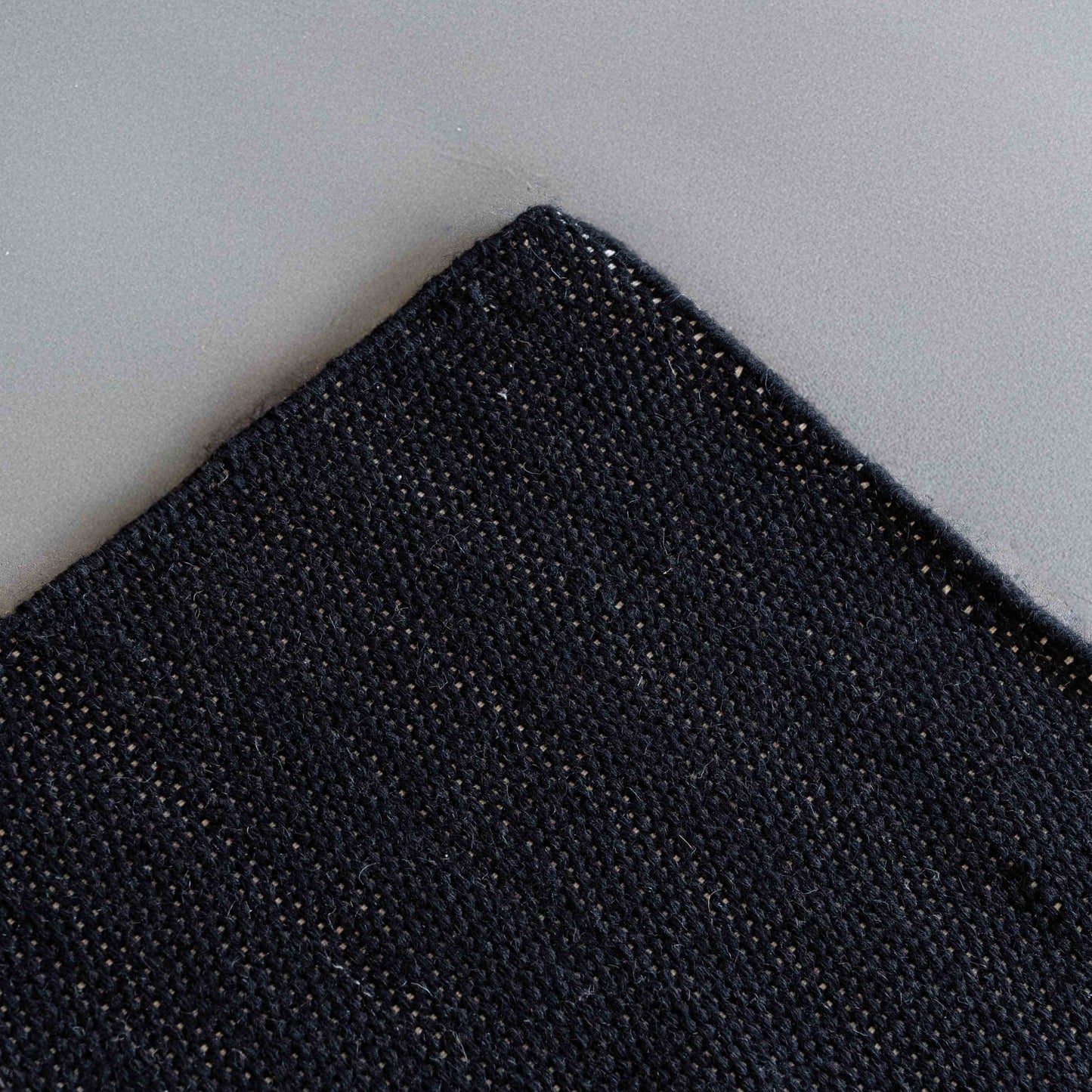 Lava Black Rust Handcrafted Wool Rug